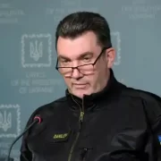 Данілов про вибухи в російських містах: "Ми не знаємо хто у них там бешкетує"