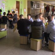 Окопні свічки, дрони та автівка на фронт: як школярі з Івано-Франківщини допомагають ЗСУ