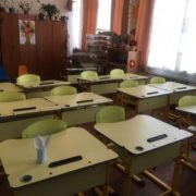 У Болехові заклади освіти отримали нові парти за програмою НУШ. ФОТО