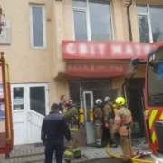 В Городенці надзвичайники ліквідували пожежу у магазині. ФОТО
