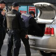 “Водії не чекали таких радикальних заходів від ТЦК, автомобілі масово перевірятимуть”: мобілізація, повістки і покарання