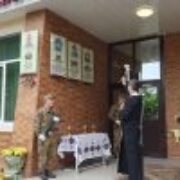 Памʼять про трьох Героїв: у Франківську відкрили анотаційні дошки захисникам