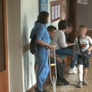 Від початку канікул у Франківській обласній дитячій лікарні збільшилася кількість травмованих дітей