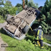 Рятувальники ліквідували наслідки двох ДТП на Прикарпатті