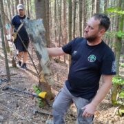 На Франківщині, у горах, знайшли уламки німецького літака часів Другої світової війни