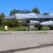 Президент показав літаки F-16 в Україні