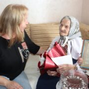 В Солотвинській громаді жінка відзначила 100-літній ювілей