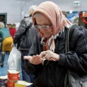 Пенсіонерам доплачуватимуть щомісяця: хто має право на солідну прибавку до пенсії
