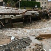 Відоме польське місто пішло під воду: з’явилися страшні кадри наслідків масштабної повені (ФОТО)