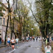 Франківці біжать Frankivsk Half Marathon 2024. ФОТО