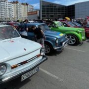 У Франківську проведуть виставку ретро авто, щоб зібрати кошти на завершення реабцентру