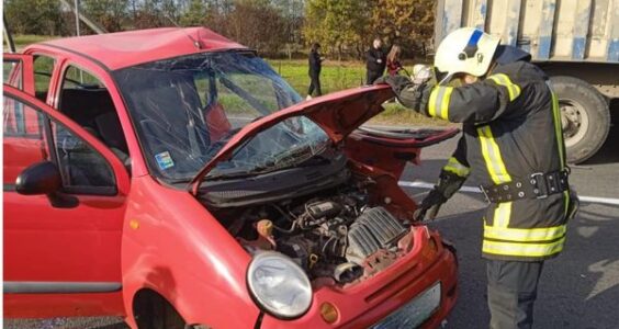 У церкві на екрані замість текстів пісень з’явилося порно