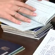 “Долар страшно подорожчав, в обмінниках – історичний максимум”: курс валют перетнув межу, українці приголомшені