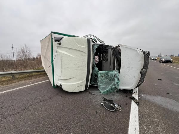 На Львівщині у ДТП постраждав водій з Прикарпаття