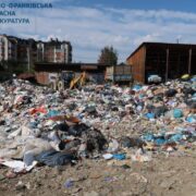 На Прикарпатті прокурори передали до суду справу депутата, обвинуваченого у забрудненні земель