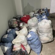 Парфуми, кроси і дверні замки: що намагалися ввезти українці без сплати мита і податків