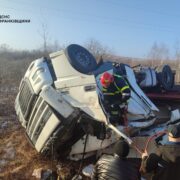 У Калуському районі трапилася ДТП: рятувальники деблокували водія з вантажівки