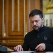 Зеленський готовий відмовитись від президентства в обмін на НАТО