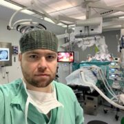 Допомога з Німеччини: випускник ІФНМУ Ярослав Довгий підтримує українських медиків