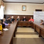 Рятувальники навчали журналістів та священнослужителів тактичної медицини