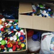 Лисецький ліцей зібрав понад 50 кг пластику для безпілотників ЗСУ