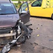 Потрійне порушення: у Франківську чоловік спричинив аварію