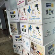 У Франківську триває видача «Baby-box» для новонароджених