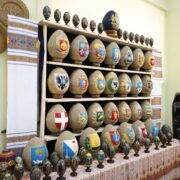 У Франківську відкрилася унікальна виставка писанок з гербами України та зафіксували рекорд