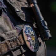 У Франківську затримали жінку, яка перебувала в розшуку та порушувала комендантську годину
