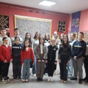 У Коломиї діти Захисників розмальовували писанки. ФОТО