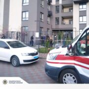 У Львові 15-річна франківка з хлопцем впали з багатоповерхівки й загинули