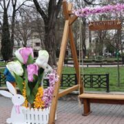 У місті пошкодили великодні фотозони, створені дітьми