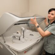 Чому потрібно здавати біохімічний аналіз крові щорічно