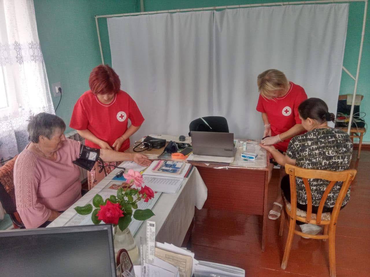 «Дні здоров’я» на Прикарпатті: мобільні бригади медиків продовжують надавати допомогу