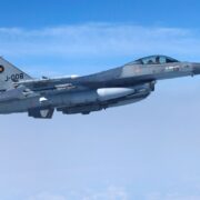 Розбився український F-16: пілот успішно катапультувався
