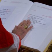 У Сикстинській каплиці розпочався Конклав
